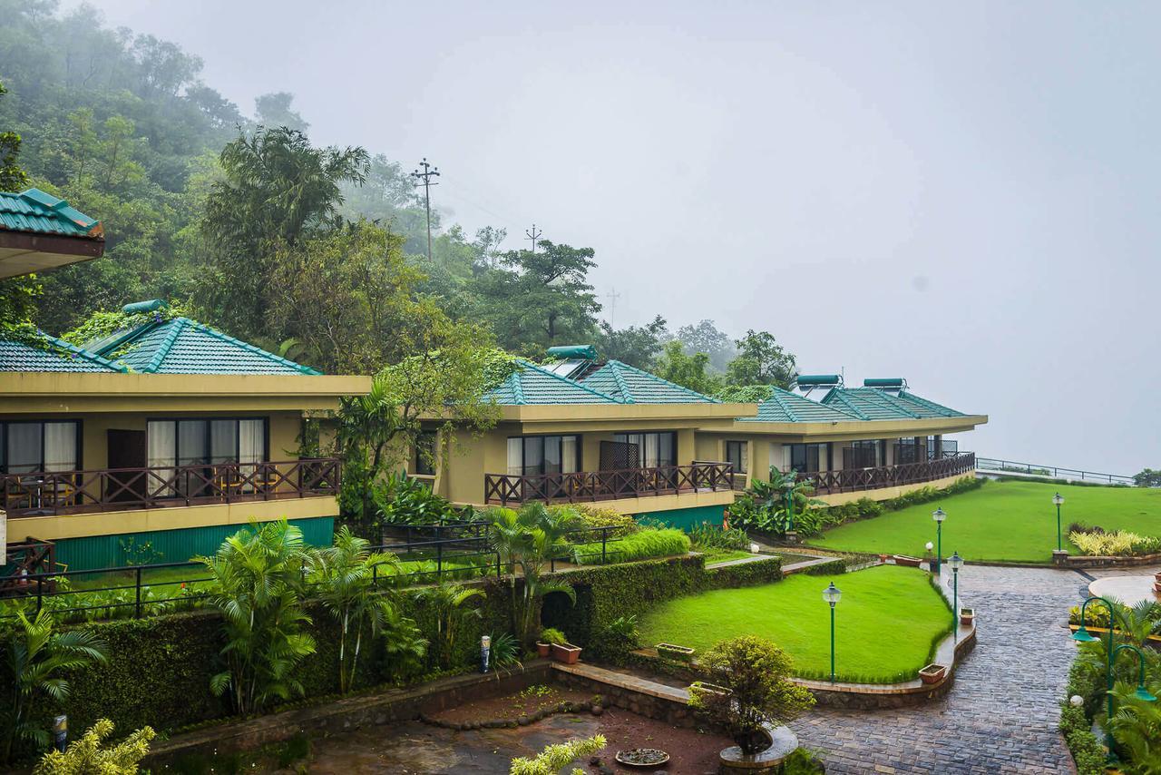 Upper Deck Resort - Stay And Relax At The Highest Peak 로나발라 외부 사진